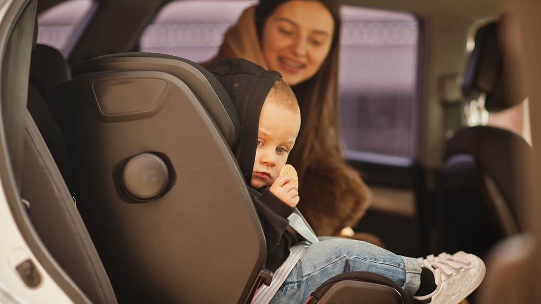 Ensuring Safe Pick-Ups and Drop-Offs: How Your Nanny in Dubai Can Help