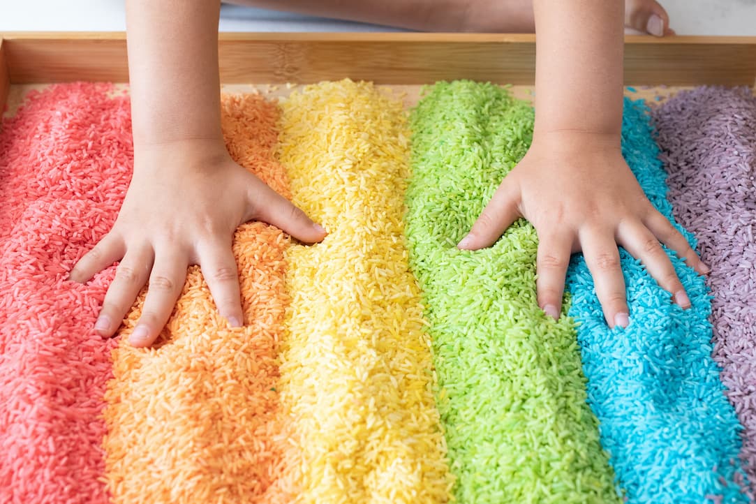 Exploring sensory play: 3 fun and easy activities for nannies and toddlers