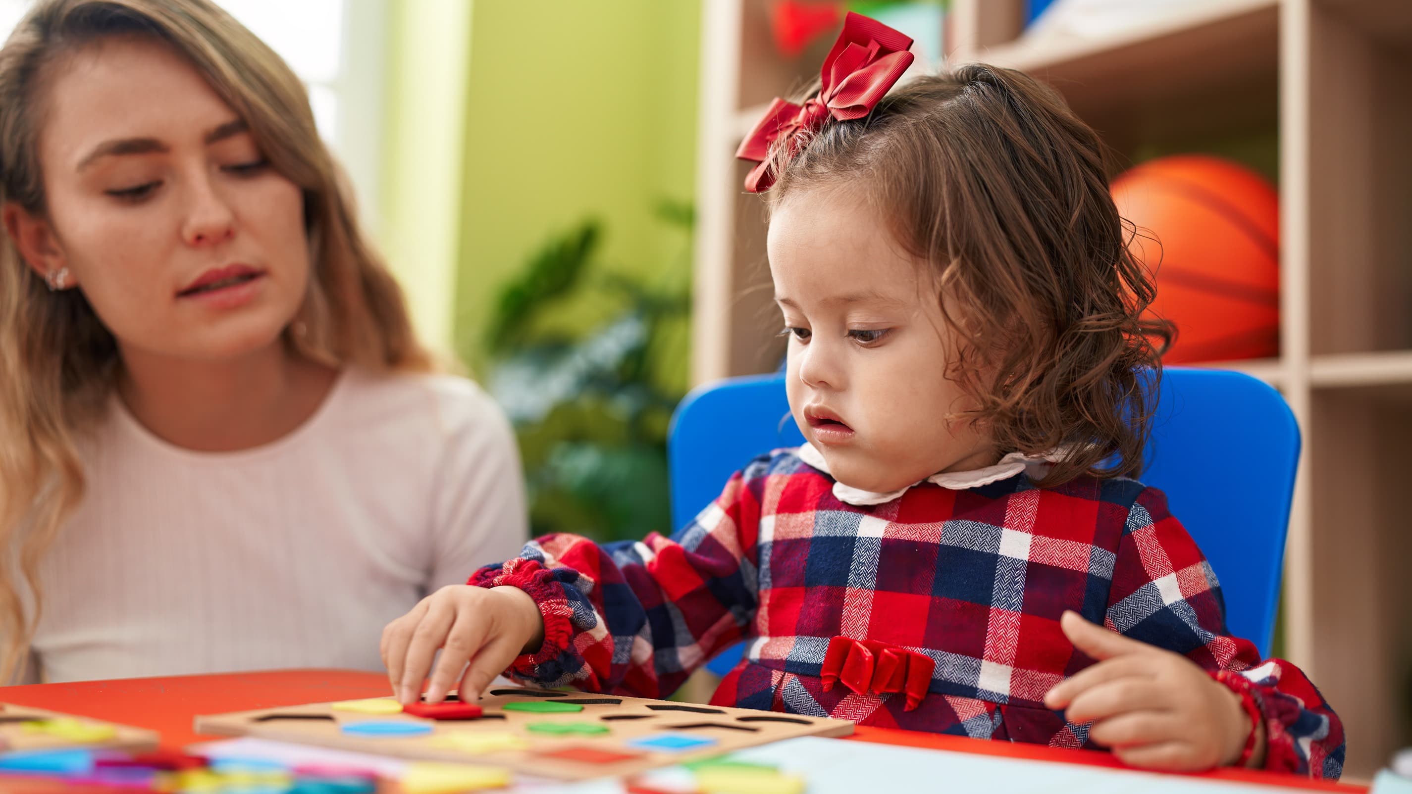 Should I Send My Child to Nursery in the UAE? Understanding the Benefits, Timing, and Alternatives